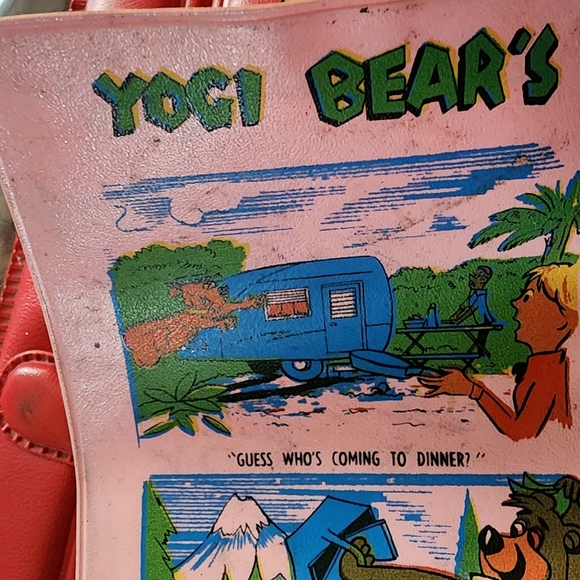 VINTAGE YOGI BEAR JELLYSTONE PARK WALLET PINK 🩷 - Picture 2 of 9
